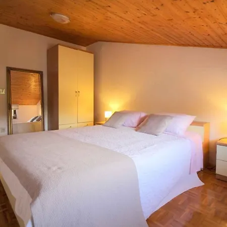 In - Istrien 44040 Apartment Porec